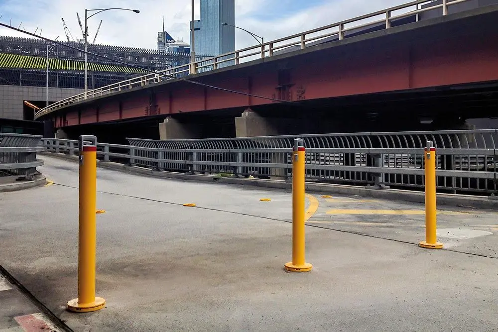 Removable Bollards Surface Mount Cam-Lok